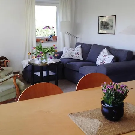 Semi-detached House - Dns08036-l Garding